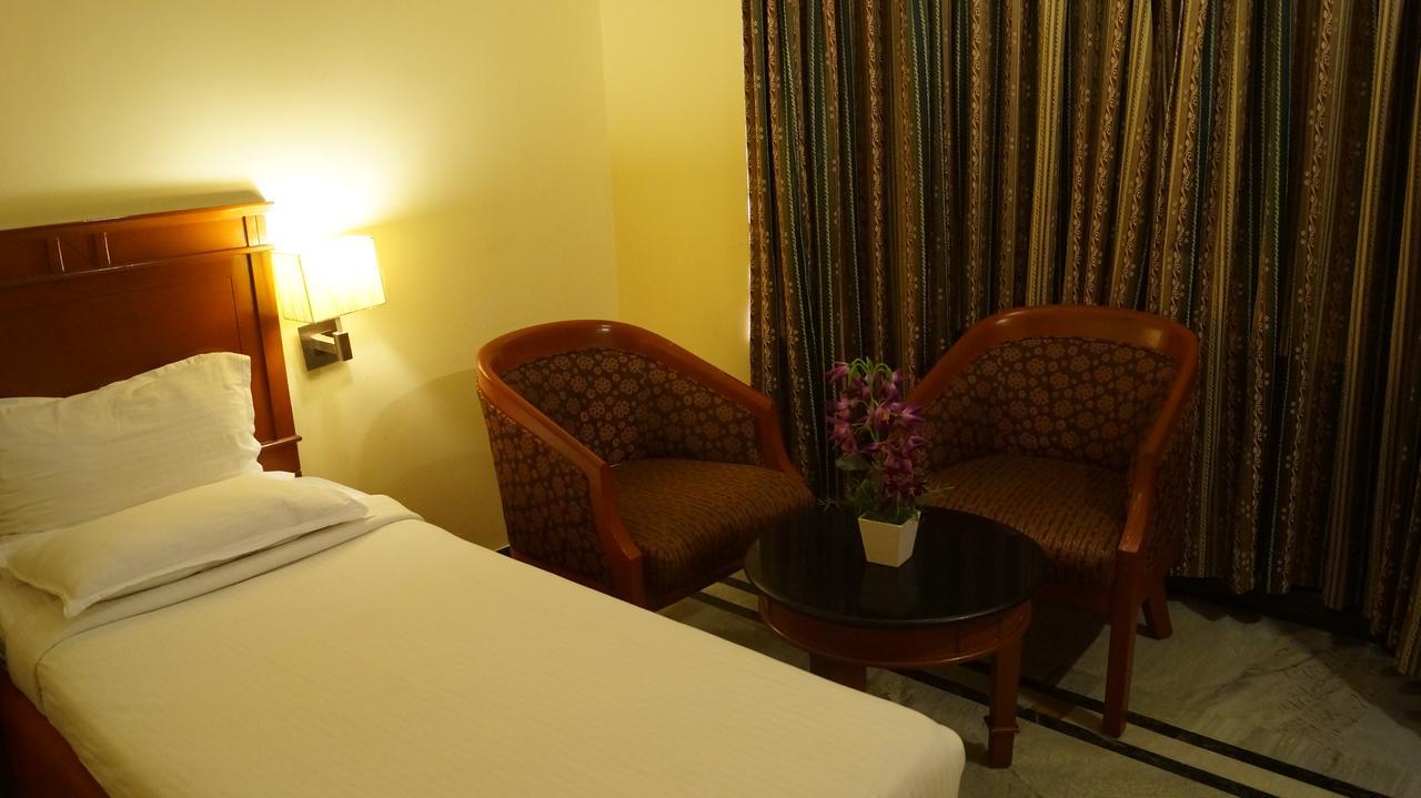 Hotel Grand Palace Chennai Luaran gambar