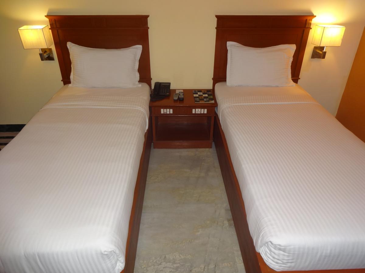 Hotel Grand Palace Chennai Luaran gambar